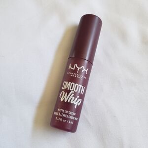 NYX Smooth Whip Matte Lip Cream